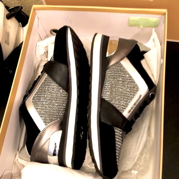 Michael Kors sneakers - Picture 3 of 3